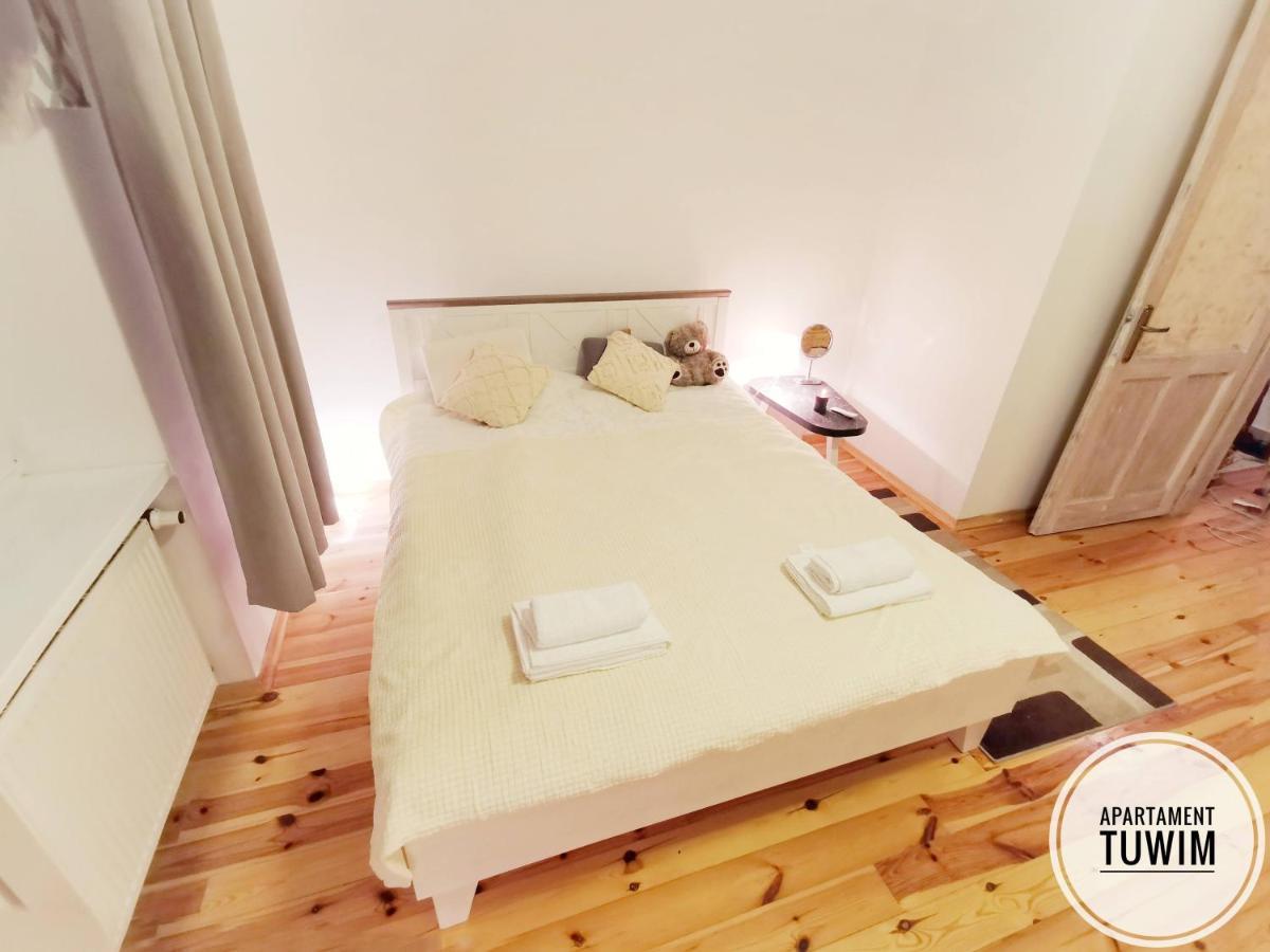 Apartament Tuwim Przemyśl Exteriör bild