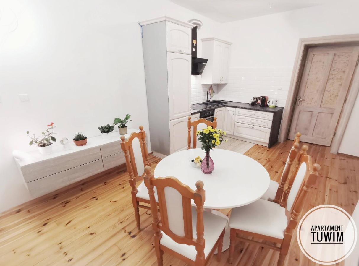 Apartament Tuwim Przemyśl Exteriör bild