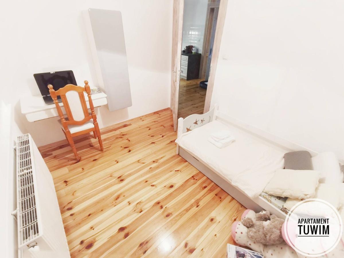 Apartament Tuwim Przemyśl Exteriör bild